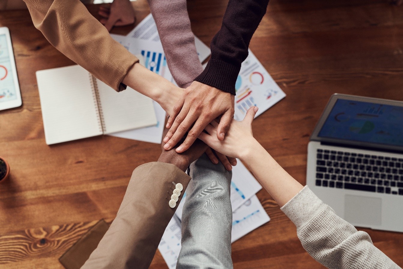 gaji pengurus yayasan - pexels