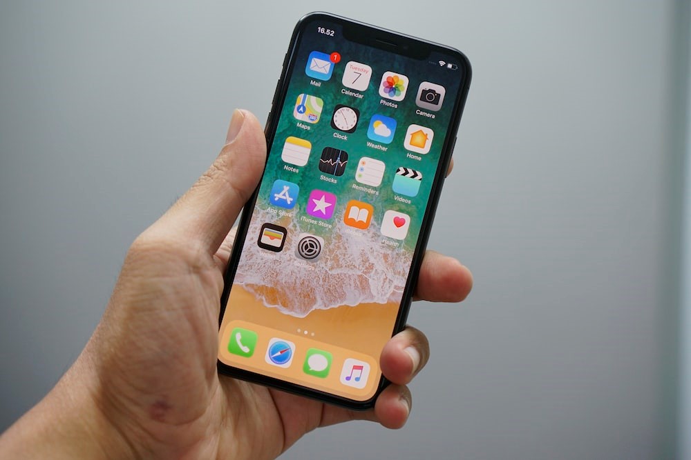Kewajiban Importir iPhone (Smartphone Impor) dalam Sektor Perdagangan