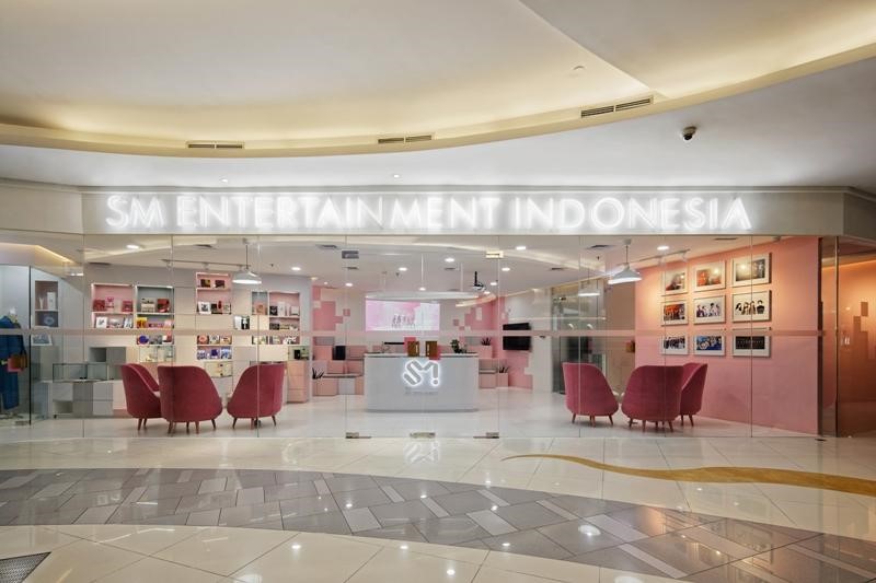 Legalitas Kantor Perwakilan Perusahaan Asing (KPPA) seperti SM Entertainment di Indonesia
