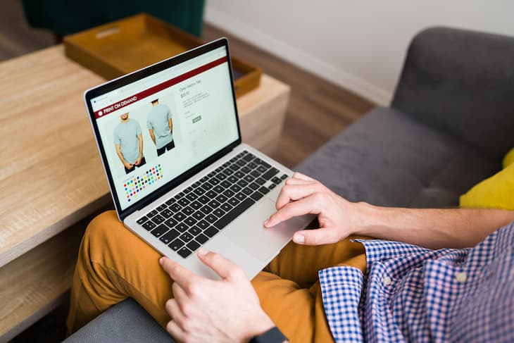 aturan e-commerce